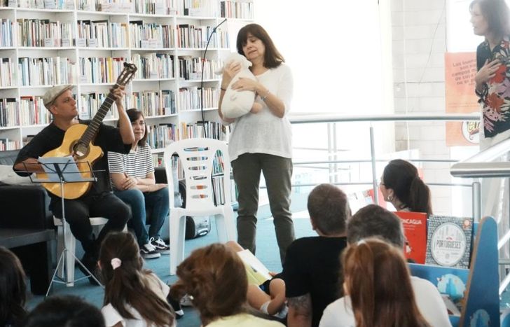 Los participantes van a compartir lecturas, cuentos y canciones.