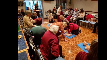 emergencias lomas capacito a mas de 35 mil vecinos en rcp