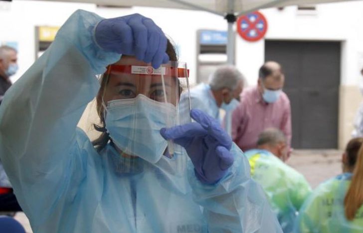 En las últimas 24 horas 61.853 testeos.