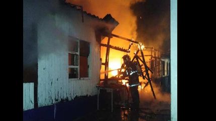 feroz incendio en la sede de una agrupacion de scouts de san jose