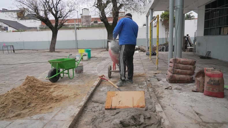 Se est&aacute;n ejecutando 29 obras en edificios de distintos barrios.