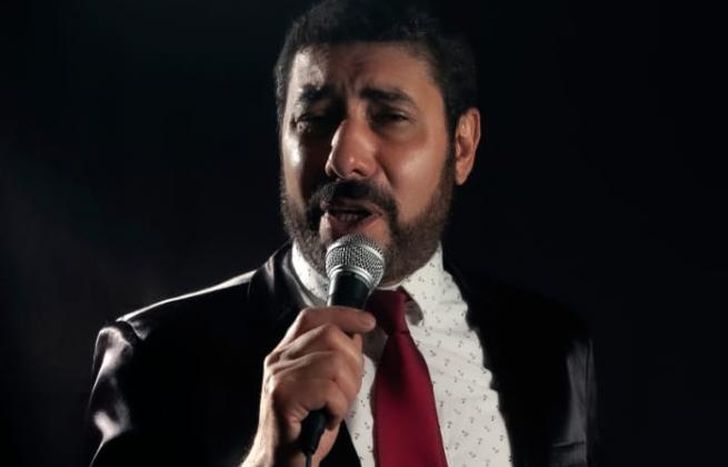 Andrés disfruta ser cantante y de llevar al tango en sus venas.