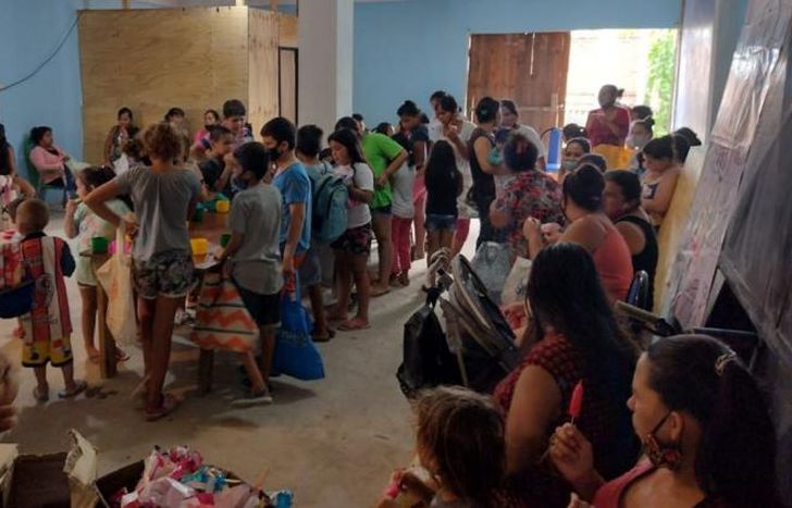 Los Pekes necesitan la ayuda de vecinos solidarios.