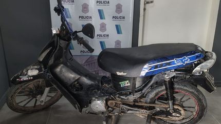 La moto robada en Lomas de Zamora. La moto robada en Lomas de Zamora.