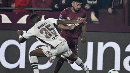 Lanús afronta un duro partido con Fluminense.