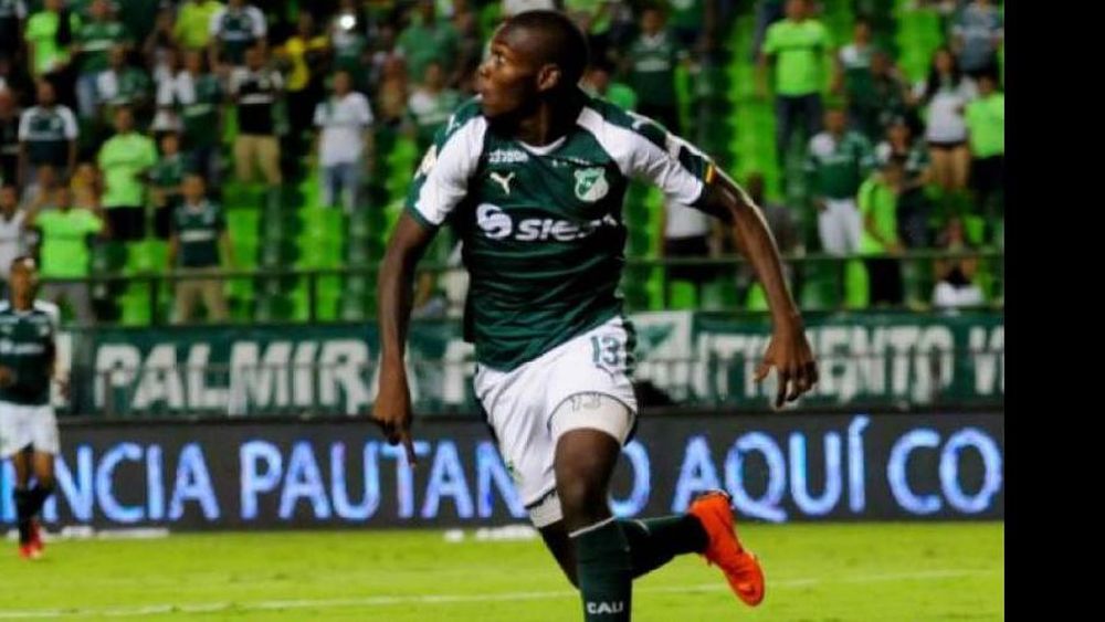 El lateral colombiano Didier Delgado no cuenta con lugar para sumarse al Granate.