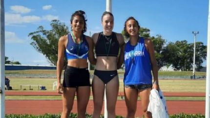 Los atletas lomenses volvieron con medallas al Sur.