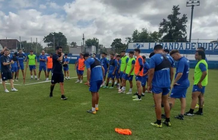 San Martín de Burzaco se prepara para jugar la Primera B.