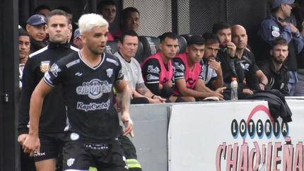 Agustín Bellone llega de Chaco For Ever y suma 50 partidos en la Primera Nacional. Agustín Bellone llega de Chaco For Ever y suma 50 partidos en la Primera Nacional.