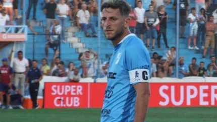 Di Lorenzo jugó siete años en Temperley y tuvo varios logros. Di Lorenzo jugó siete años en Temperley y tuvo varios logros.