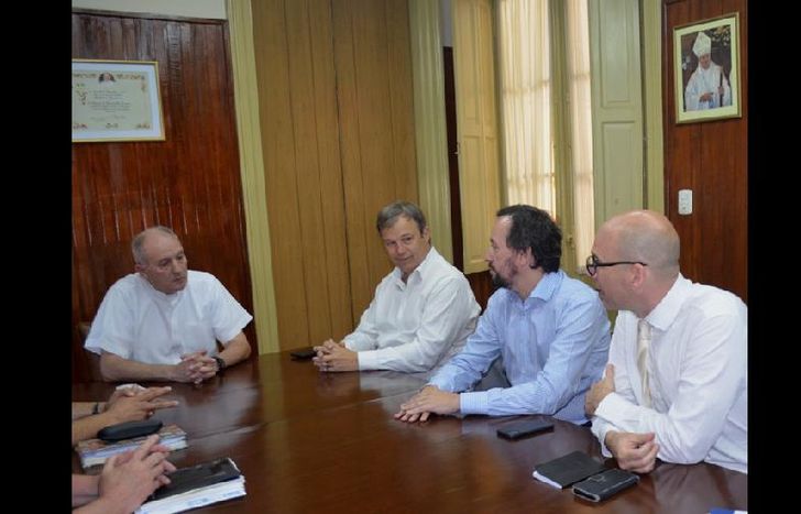 POR LA calidad educativa.