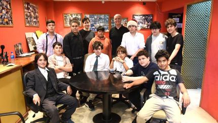 Docentes y alumnos, fundamentales para el proyecto de radio.