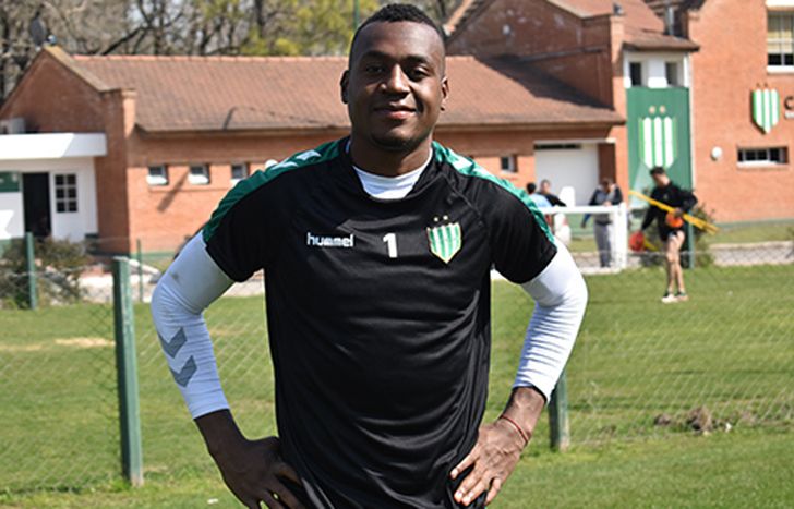 Mauricio Arboleda pidió disculpas a los hinchas de Banfield y no descartó regresar al Taladro.