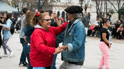 El domingo habrá una nueva edición de Folklore Lomas en la Plaza Grigera.