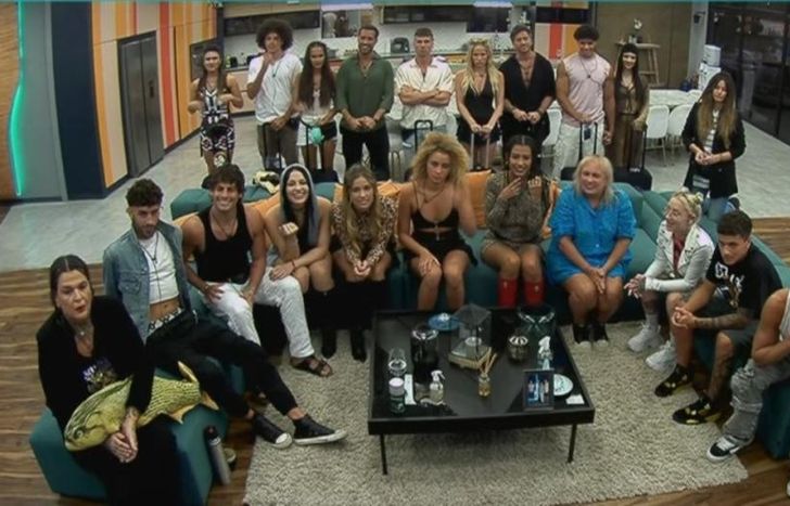 La casa despidió a dos nuevos hermanitos.