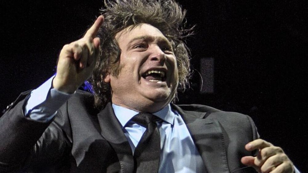 Javier Milei fue denunciado por tres diputados por su viaje a España.