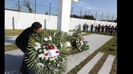 avellaneda: inauguran replica del cementerio de darwin de malvinas