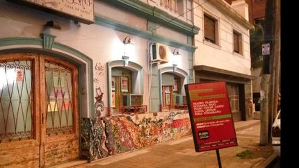 hubicado en pleno centro de lanús este, experimentó varios cambios en su estructura.