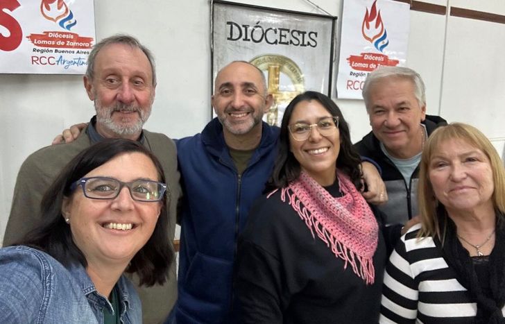 Los coordinadores del servicio también son padres adoptivos: su experiencia la ponen a disposición de más vecinos con los mismos deseos de formar una familia.