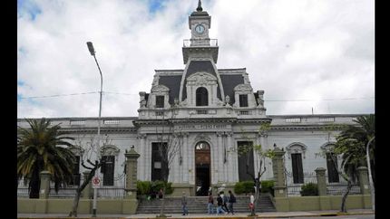 los medicos del hospital fiorito denuncian que son escasos y deficientes los elementos de bioseguridad