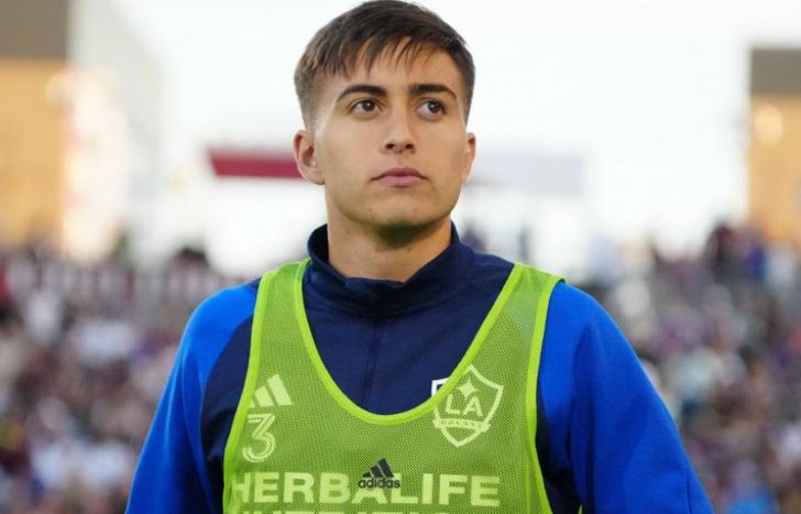 Julián Aude se formó y podría jugar en la Selección de Italia.