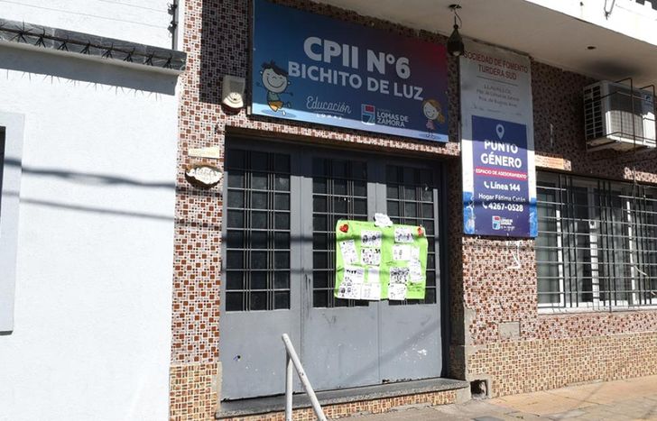 Convocatoria para participar un sábado al mes de la propuesta que brinda el espacio local.