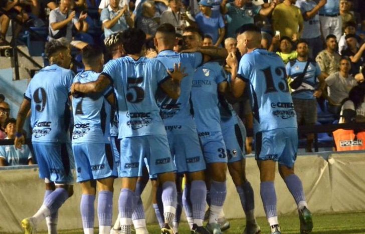 Baja en la ofensiva.