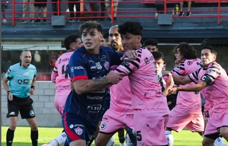 Talleres no pudo con Real Pilar en Escalada.