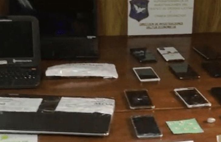 Parte del material incautado durante los allanamientos.