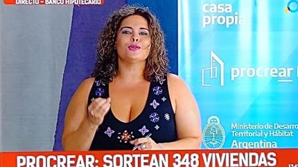 Llevar noticias positivas es lo máximo, dijo la lomense.