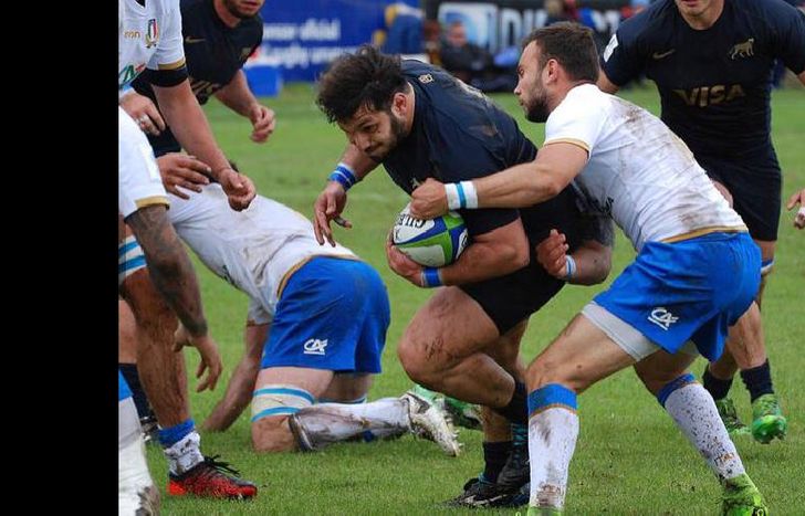 Favre, pilar del Tricolor, jugará su segundo partido como titular.