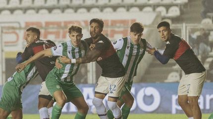 El Taladro volvió a quedar eliminado de la Copa Argentina. El Taladro volvió a quedar eliminado de la Copa Argentina.