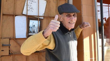 El lomense disfruta mucho de la compañía de su familia.