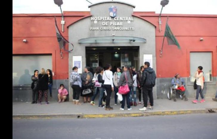 El hombre fue trasladado al centro de salud, pero no lo pudieron salvar por la gravedad de las heridas.