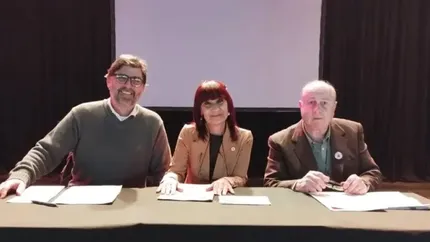 jurado integrado por los profesores Mariano Bucich, Jorge Rampinini y Cecilia Santoro