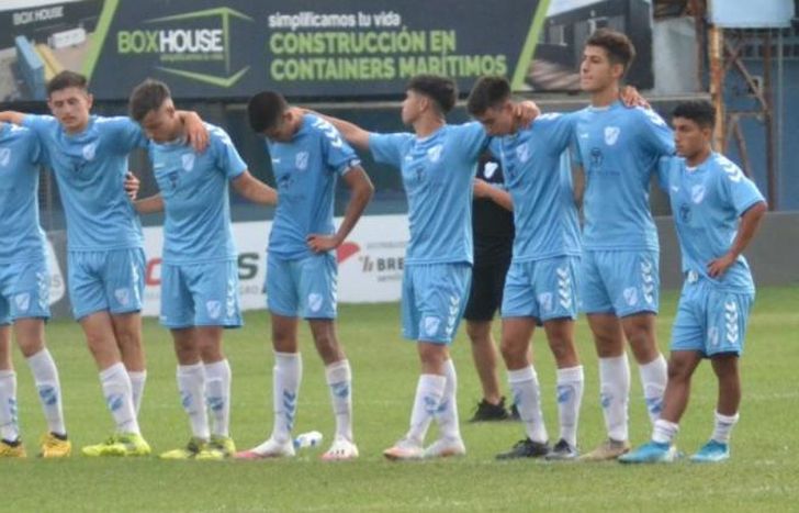 Los pibes, en lo más alto.