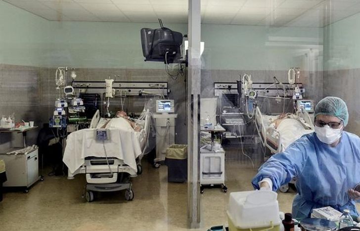 La ocupación de camas de UTI por Covid en el AMBA es de 77,9%.