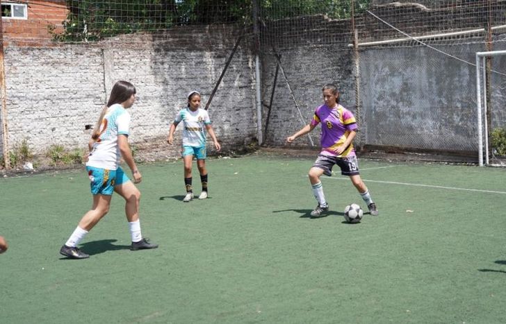 Siguen las competencias para promover el deporte en los barrios.