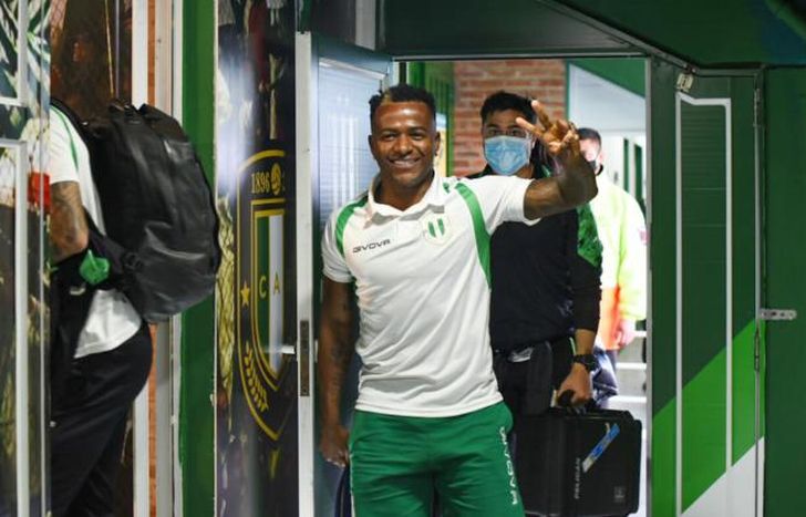 Mauricio Cuero seguirá ligado a Banfield.