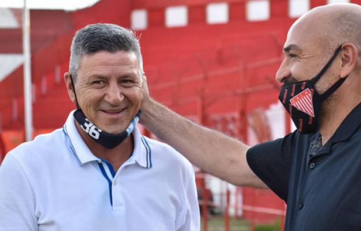 Pedro Monzón y José Serrizuela homenajearon a Maradona.