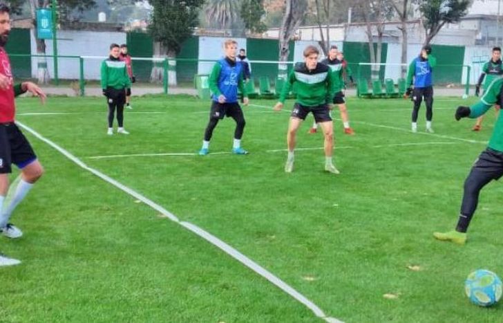 Entrenaron en dos canchas diferentes.