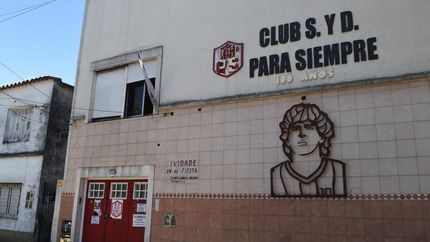 El club nació gracias a la donación de un terreno.