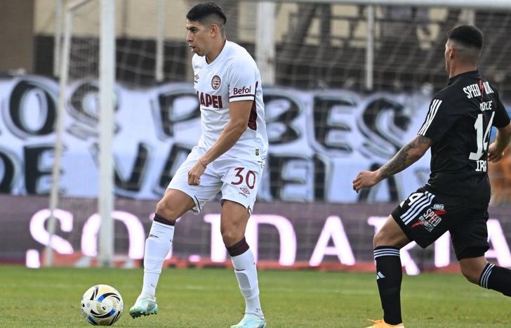 Agustín Medina domina ante Pablo Monje.