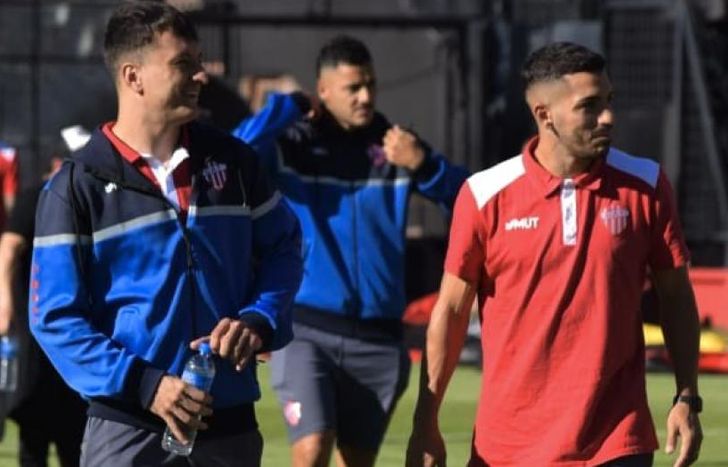 Talleres ingresando al Brigadier López.