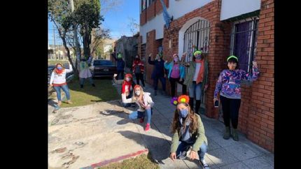 “Nos caracterizamos por una educación personalizada y buscamos la forma de llegarles a todos los nenes.