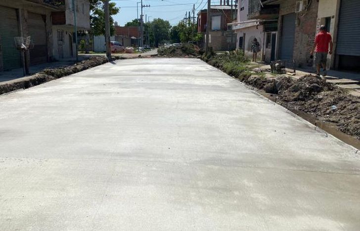 En los últimos meses asfaltaron siete calles en Fiorito.