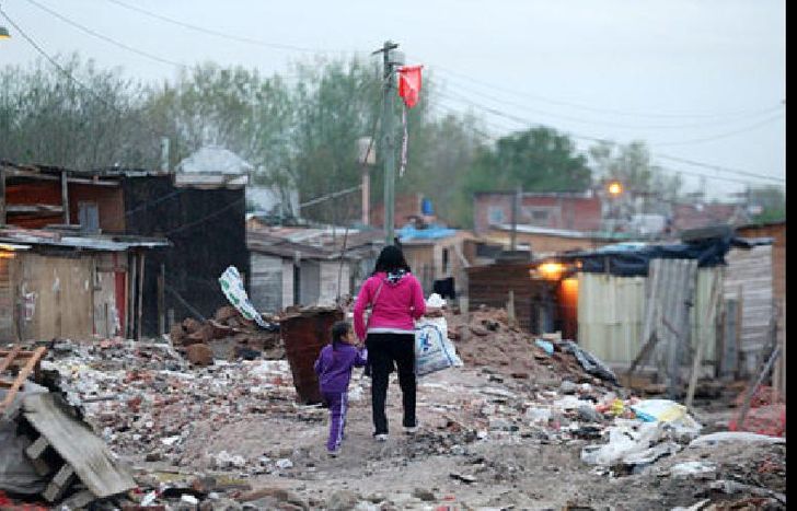 El Indec aseguró que la pobreza se incrementó.