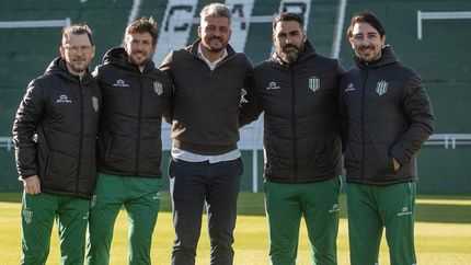 Munúa se va de Banfield.