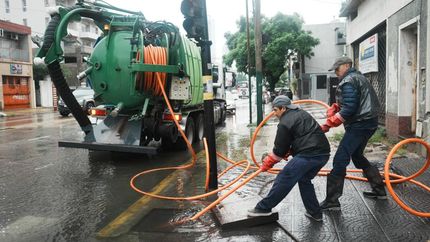 Las tareas para mitigar los efectos del temporal llegan a los distintos barrios.