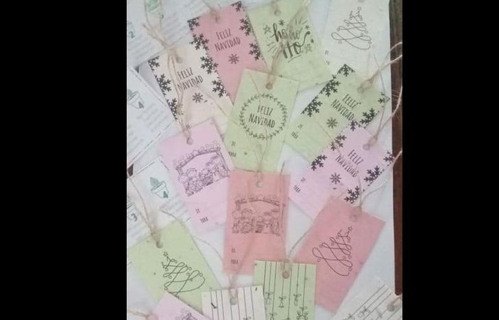 Las tres tarjetitas cuestan $50.